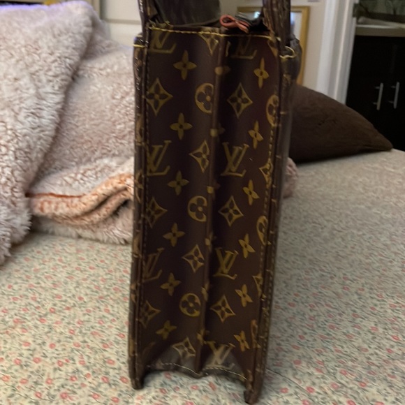 Louis Vuitton Briefcase (VINTAGE) and so Beautiful in almost perfect condition. - Picture 3 of 16